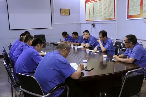 电缆集团党委书记、董事长王革到指导工作联系点开展主题教育专题调研
