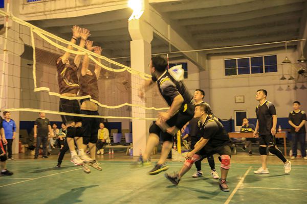 电缆集团焦缆公司“奋进杯”职工气排球比赛圆满结束